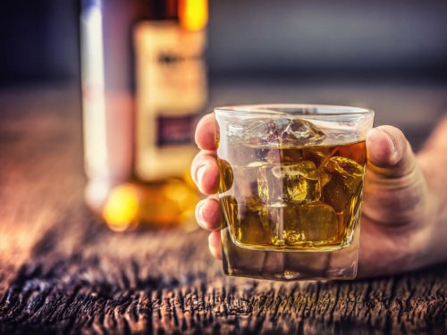 Não se deve consumir álcool antes de tirar a pressão arterial