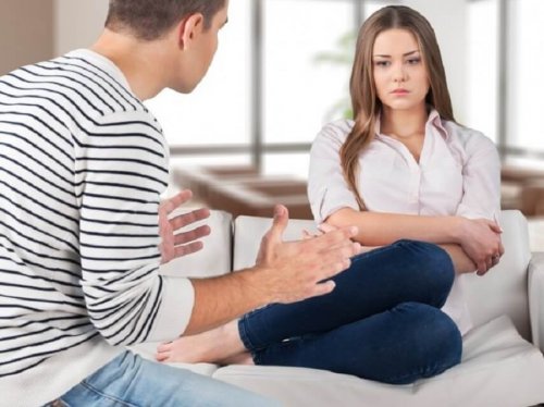 Mulher mau humorada que você deve tirar de sua vida