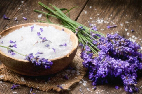 Sais de banho de lavanda
