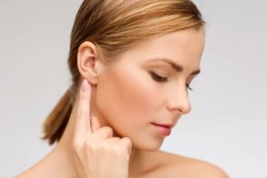 5 remédios naturais para limpar seus ouvidos sem machucar