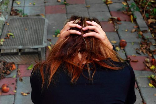 Mulher triste após separação