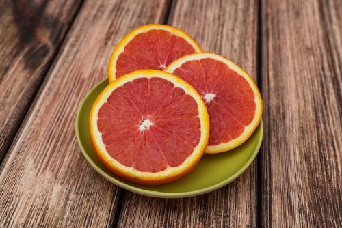 Toranja em um prato
