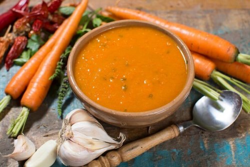 Sopa detox de cenoura