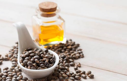 Óleo de rícino para suavizar as rugas da testa