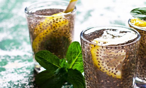 Copo de água com chia