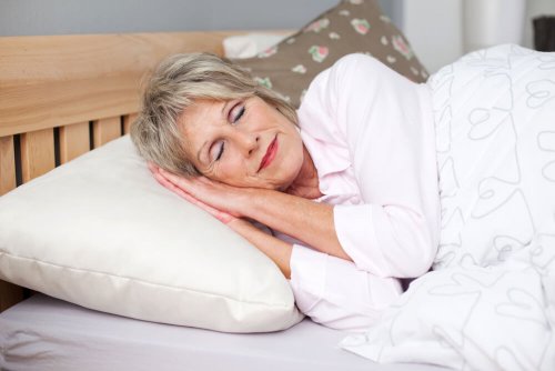 Descansar bem fará você se sentir saudável durante a menopausa