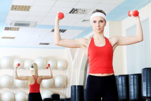Exercícios com halteres