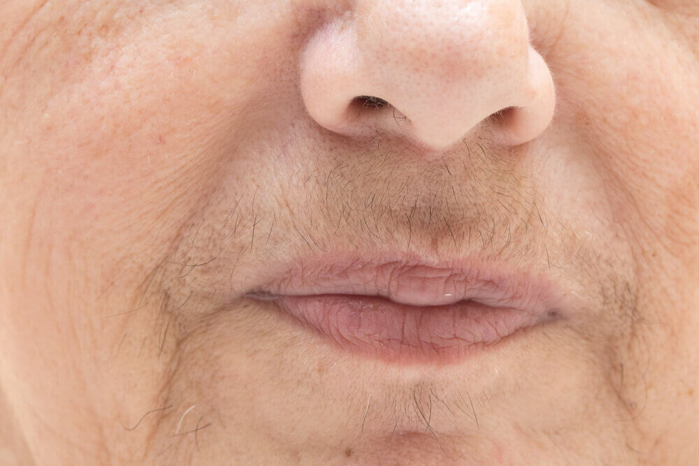 Mulher aceita os pelos do seu corpo e se mostra natural e sem pudor: “Não se envergonhe do seu templo”