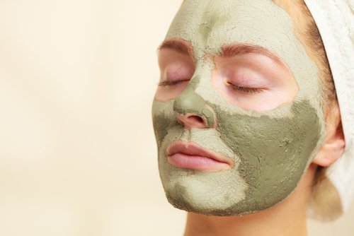 Máscara facial de argila verde
