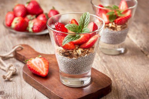 Mousse de chia e morangos