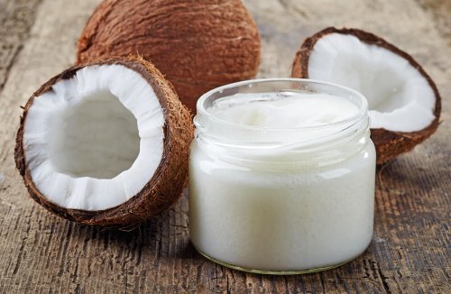 Óleo de coco para atenuar estrias