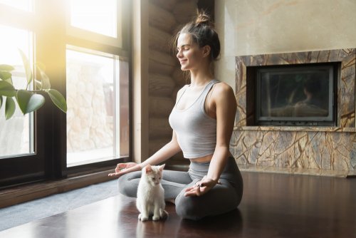 A ioga ajuda a aliviar a dor nas costas