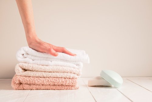 Lavar bem as toalhas evita contágio da candidíase vaginal