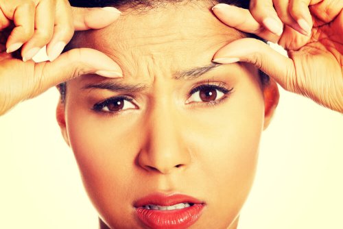 Rugas faciais na testa