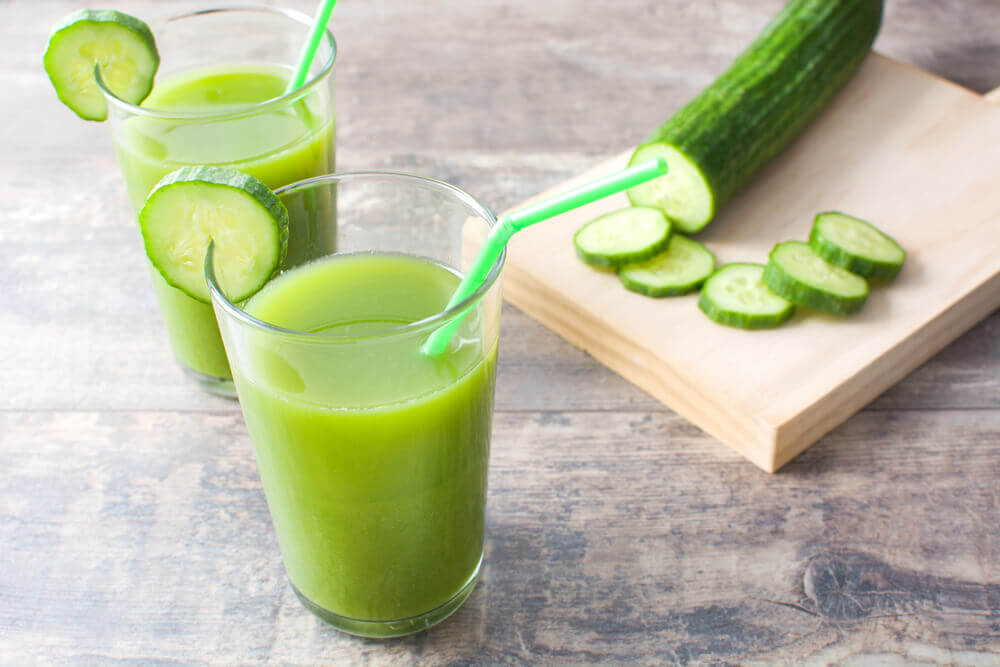 Principais benefícios do suco de pepino que vale a pena conhecer