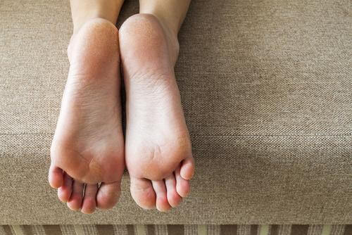 Pés lisos e suaves