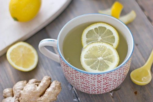 Chá de gengibre com limão
