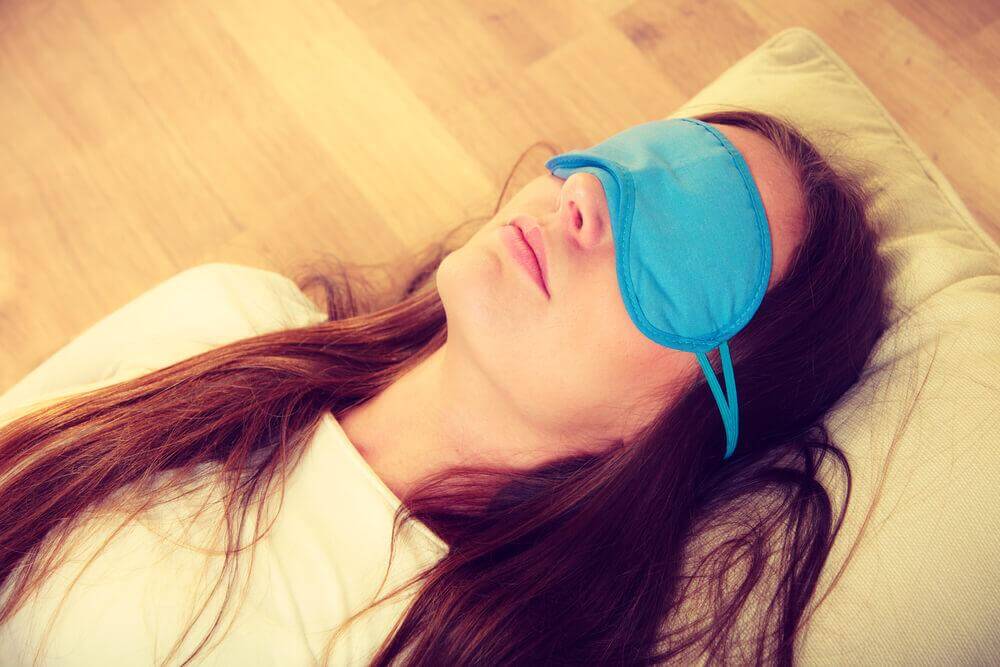 Mulher com dificuldade para dormir