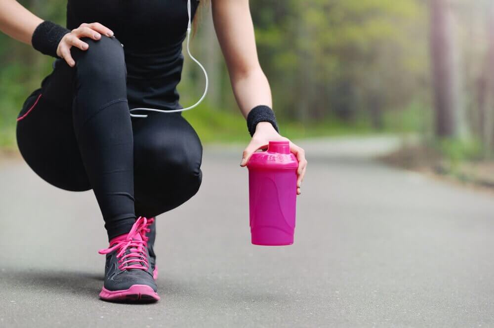 Mulher fazendo exercícios