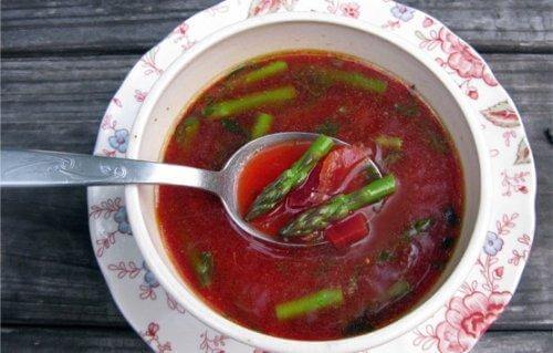 Sopa de beterraba