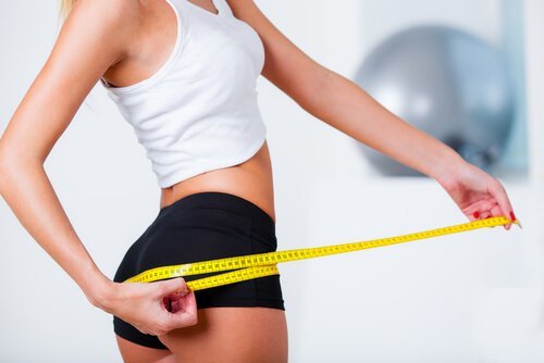 Os melhores exercícios para levantar o bumbum