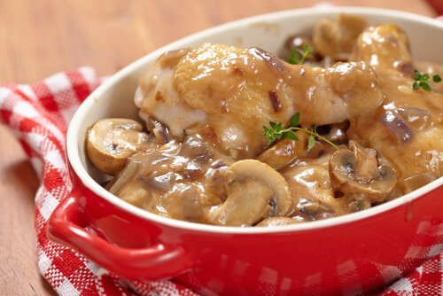 Receita de batatas com molho de cogumelos