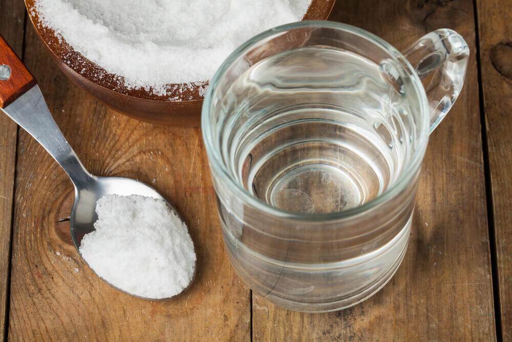Água quente com bicarbonato