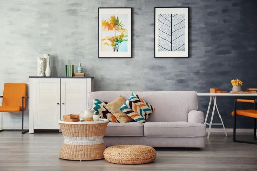 Sala de estar com almofadas decorativas