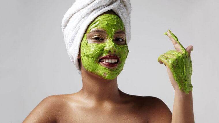 Máscara facial de abacate