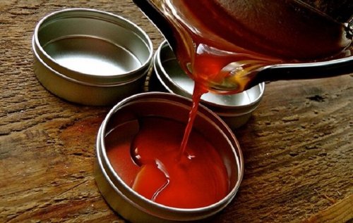 Pomada de pimenta caiena e óleo de amêndoas