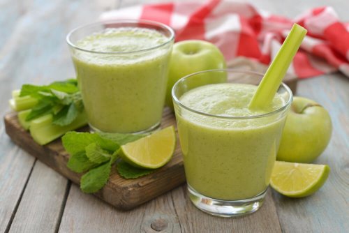 Suco de maçã verde