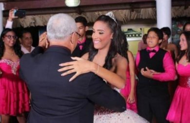 4 tipos diferentes de modelos de vestidos de 15 anos