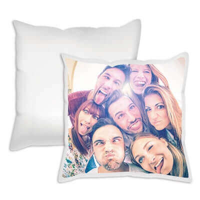 Decoração com fotos em almofadas