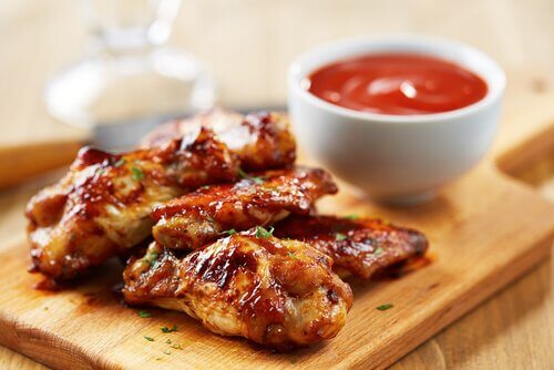 Asinhas ao molho BBQ