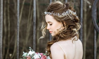 Melhores penteados para cada modelo de vestido