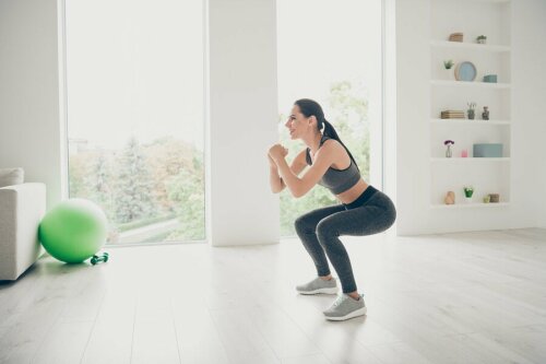 Exercícios para fortalecer os pés na academia