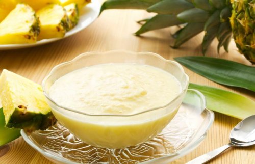 Pudim de frutas caseiro