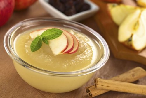 Compota de maçã preparada em casa