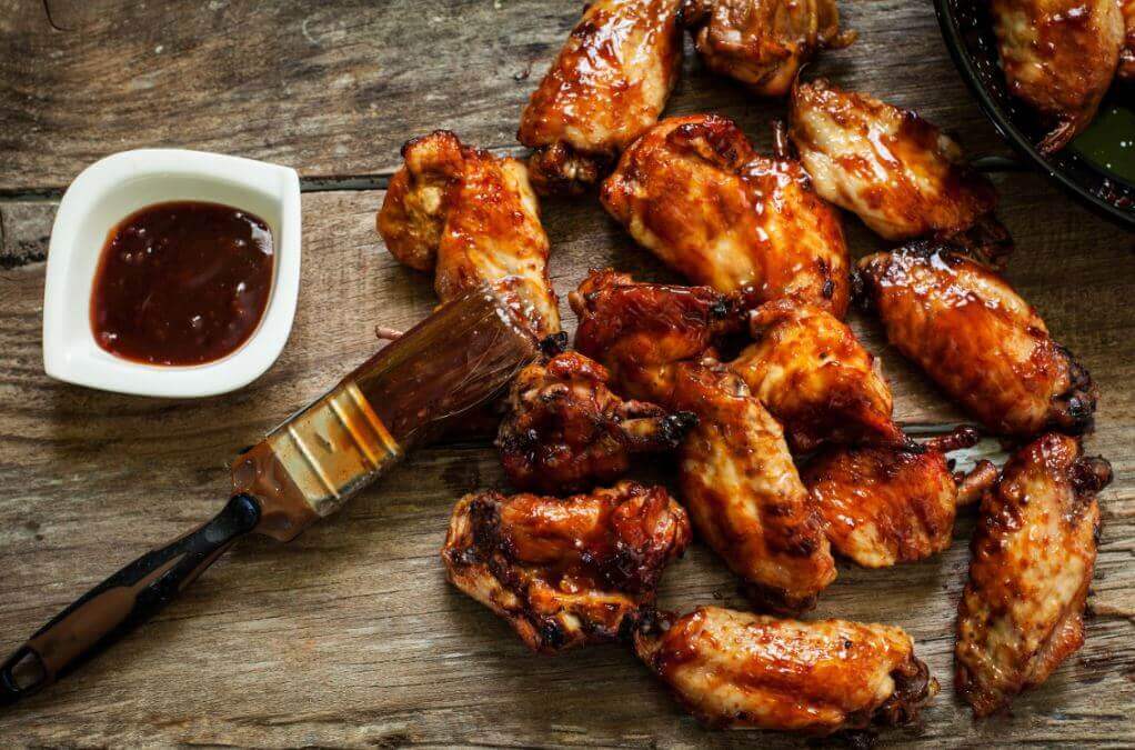 Receita de asinhas ao molho BBQ