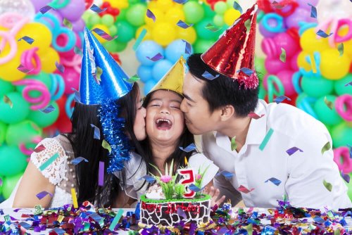 Comemorar é uma das atividades para fazer em família