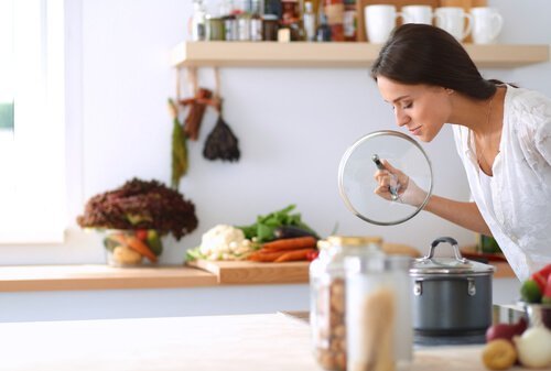 4 dicas para se desfazer do mau cheiro da tubulação da cozinha