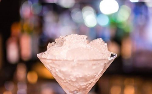 Gelo para preparar coquetéis