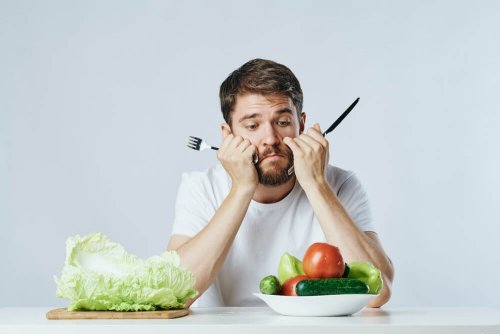 Homem sem vontade de comer vegetais