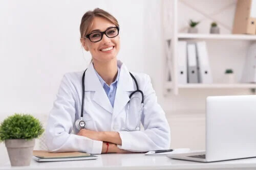 O que é um perinatologista, especialista em medicina materno-fetal?