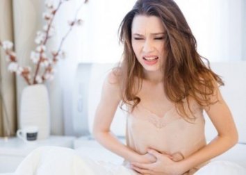 Os melhores remédios naturais para aliviar as cólicas menstruais