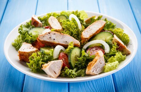 Salada de frango
