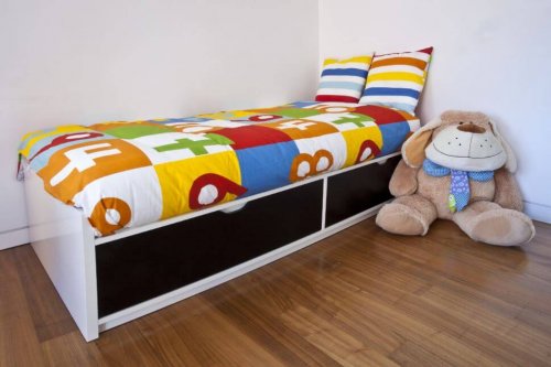 Cama modular em quarto de criança