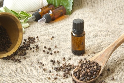 Remédios com pimenta em forma de óleo