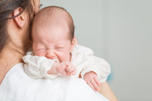 Bebê com cólicas