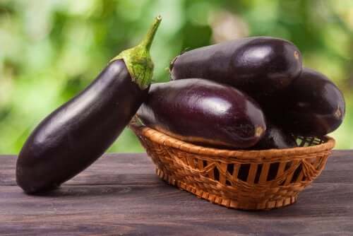 Tintura de berinjela: fórmula natural para reduzir o colesterol?